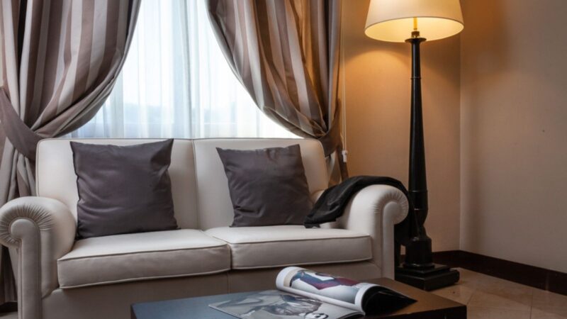 Camera TH Roma Junior Suite salottino divano